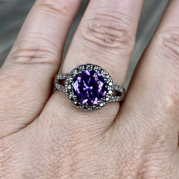 Large Purple Colored Stone Silver Ring - Picture 1 of 10